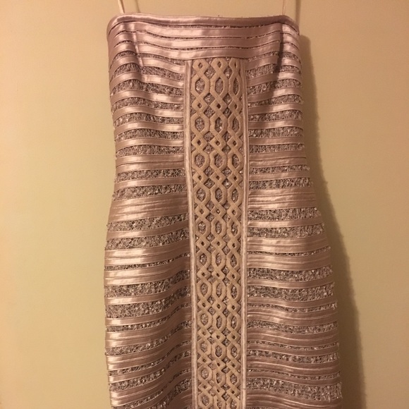 Dress - Picture 1 of 3